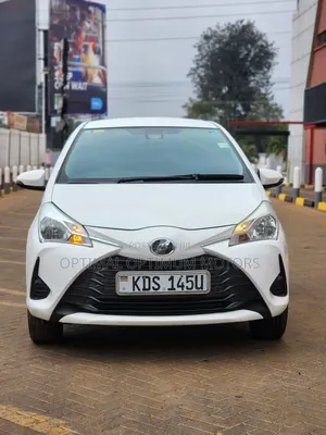 Toyota Vitz 2018 White