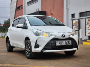 Toyota Vitz 2018 White