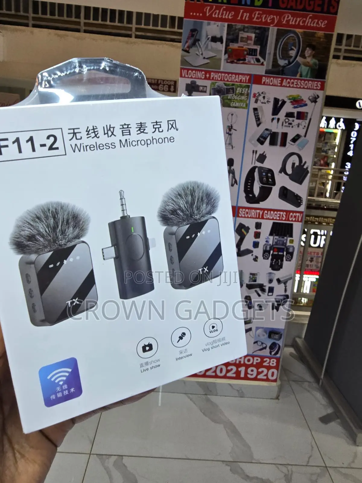 F11-2 Wireless Lavalier Mic for iPhone Android Camera