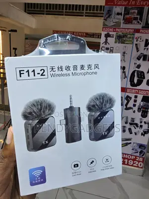 F11-2 Clip-on Microphone for Vlogging and Interviews