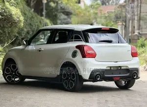 Suzuki Swift Sport 2019 White