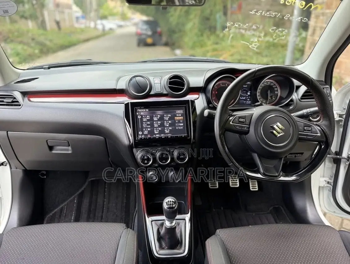 Suzuki Swift Sport 2019 White