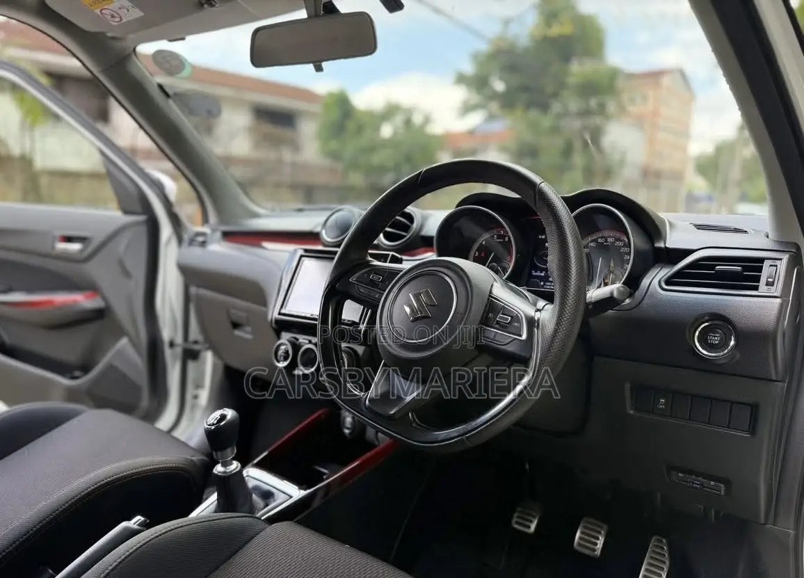 Suzuki Swift Sport 2019 White
