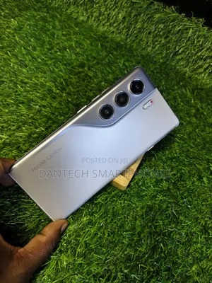 New Tecno Camon 40 Pro 5G 256 GB Gray
