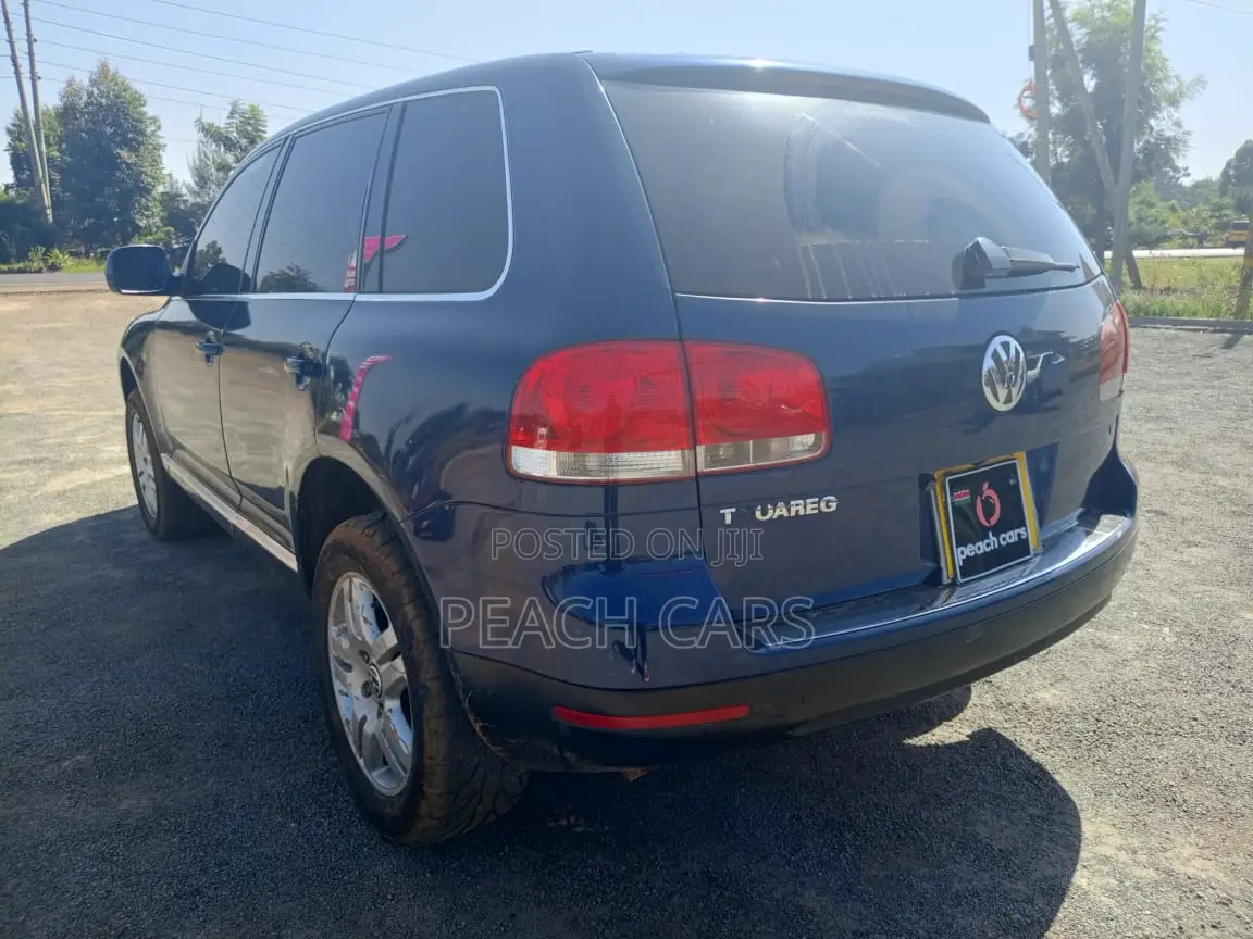 Volkswagen Touareg 2004 Blue