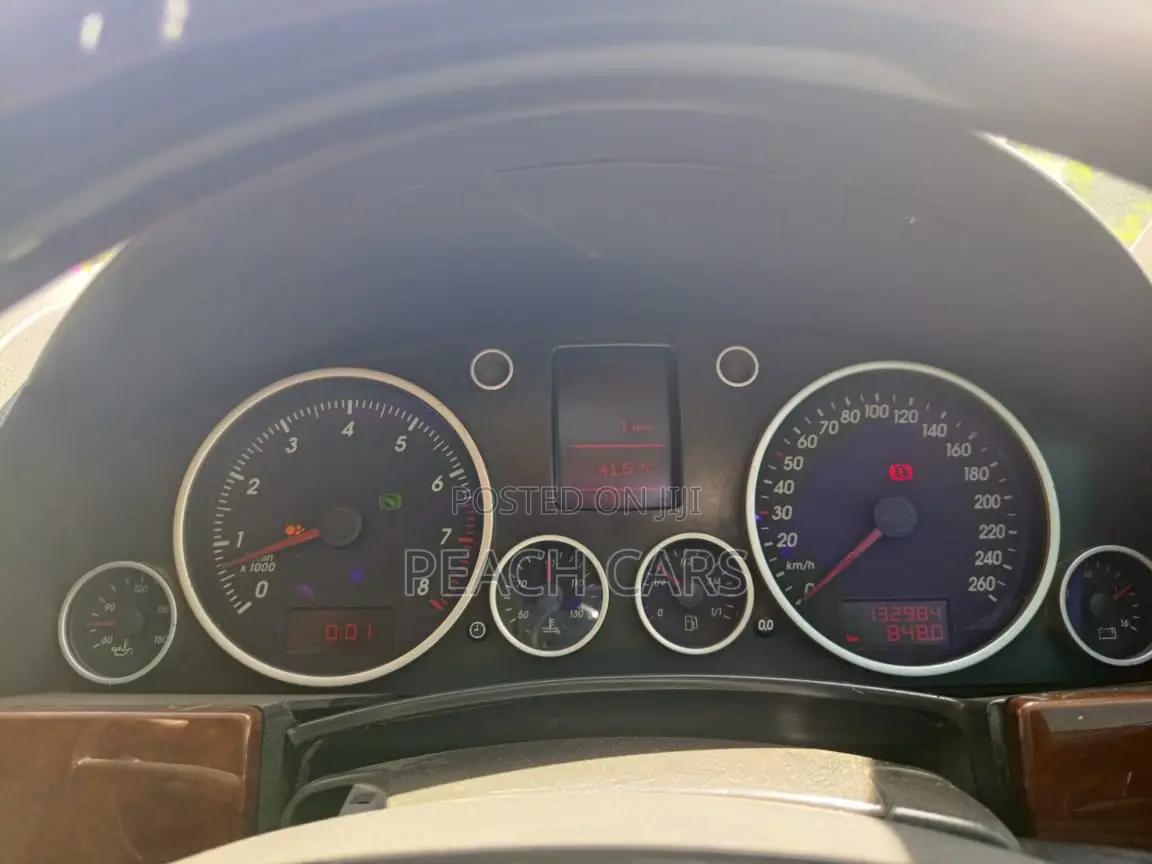 Volkswagen Touareg 2004 Blue