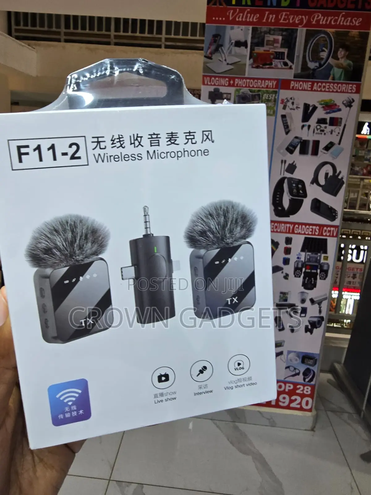 F11-2 3 in 1 Wireless Microphone for Live Streaming