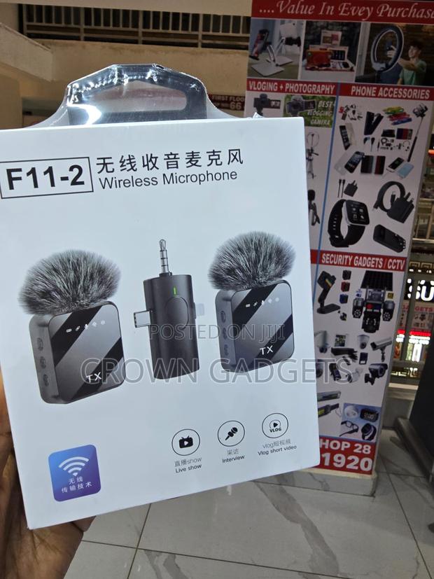 F11-2 3 in 1 Wireless Microphone for Live Streaming - thumbnail 3