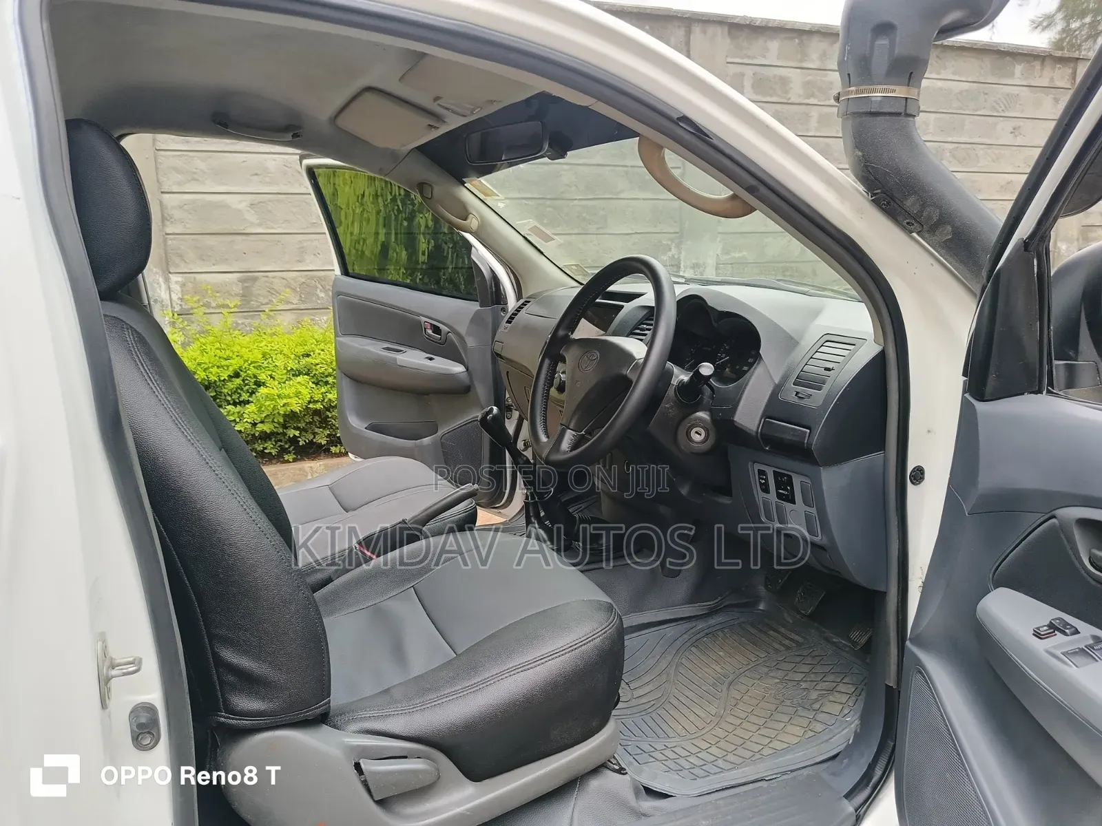 Toyota Hilux 2012 White