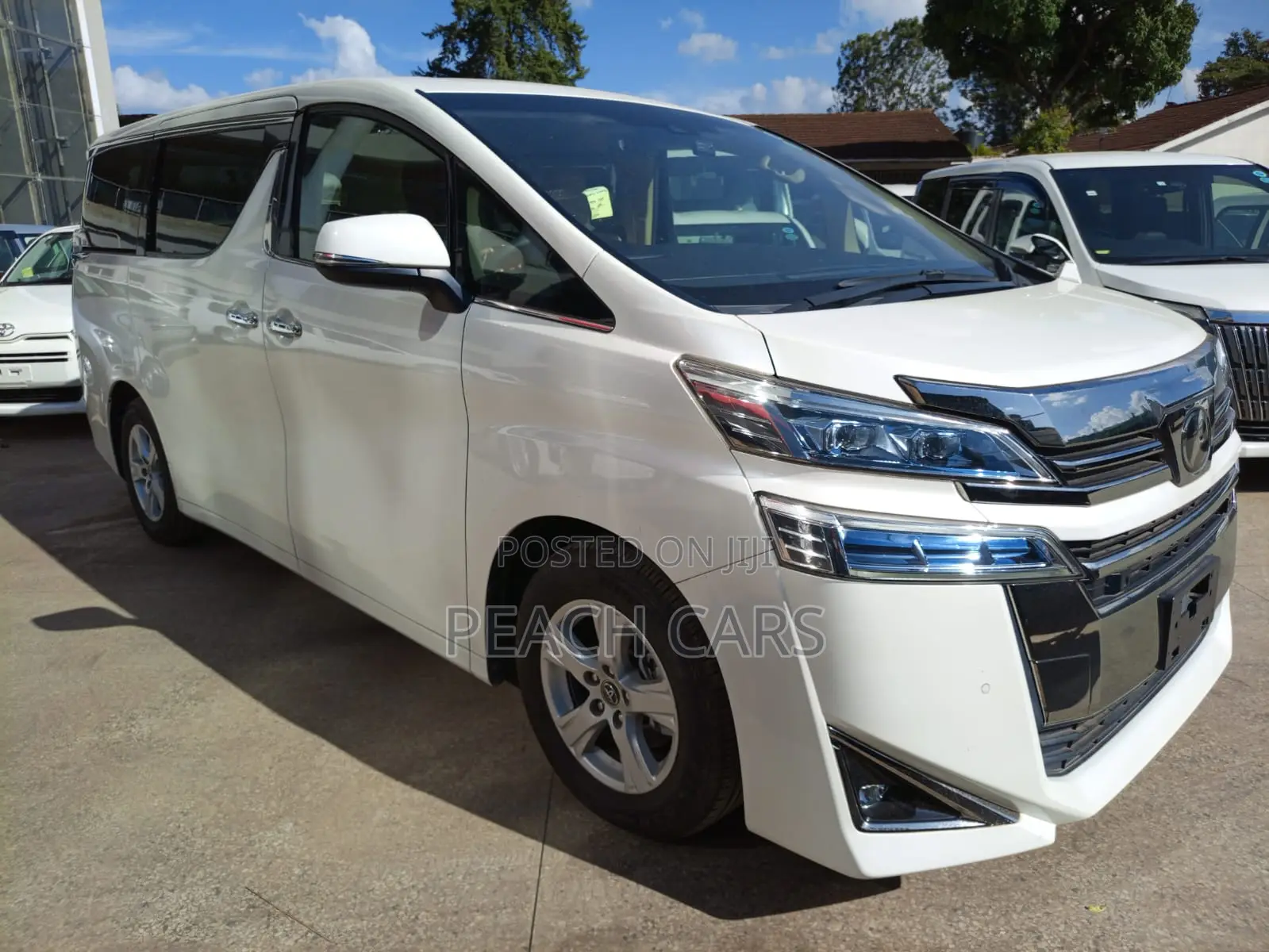 Toyota Vellfire 2018 White