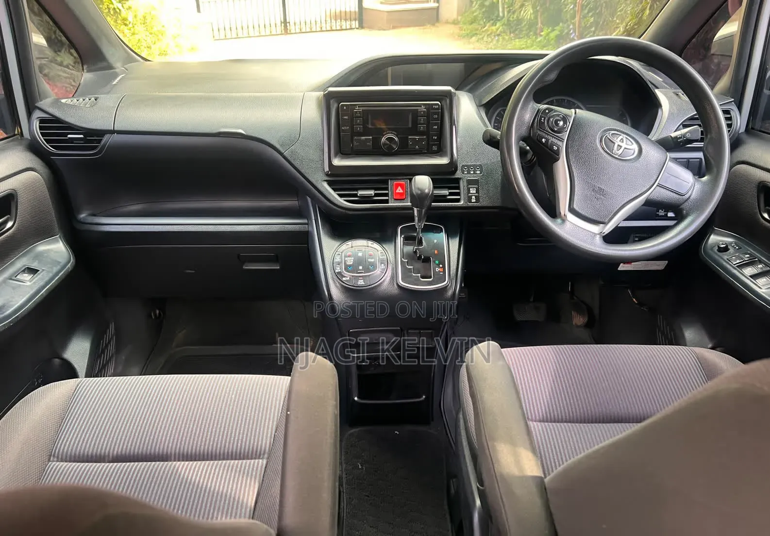 Toyota Voxy 2016 White
