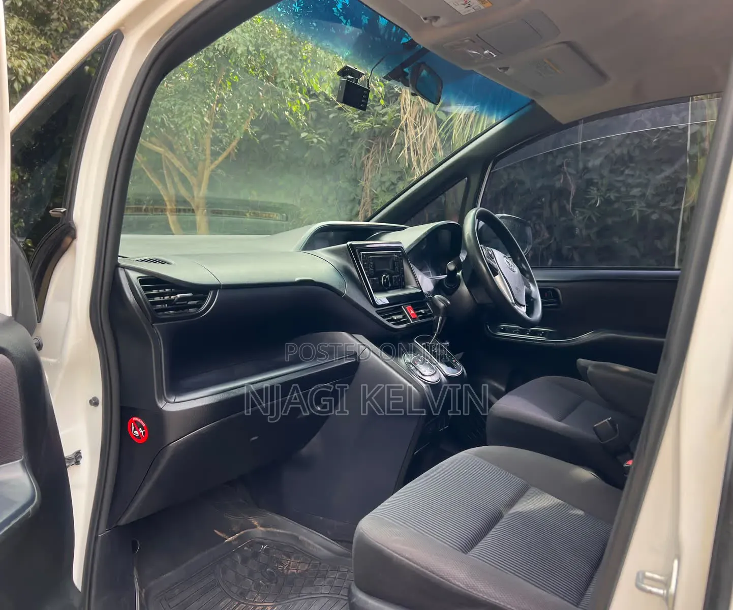 Toyota Voxy 2016 White