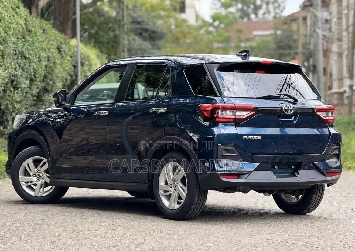 Toyota Raize 2020 Blue