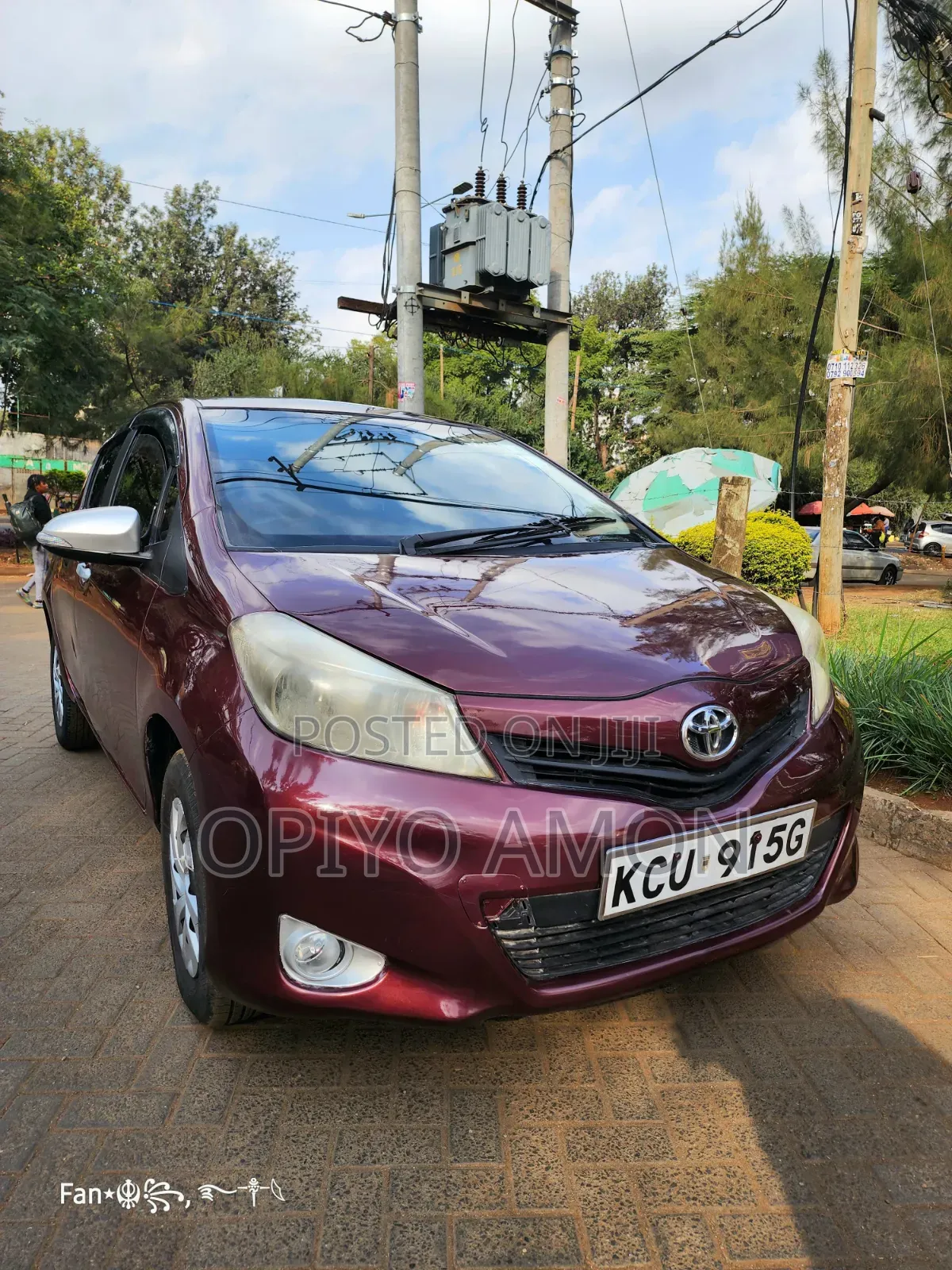 Toyota Vitz 2012 Maroon