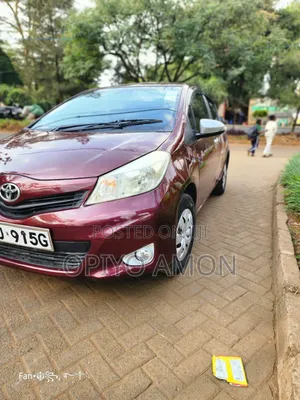 Toyota Vitz 2012 Maroon