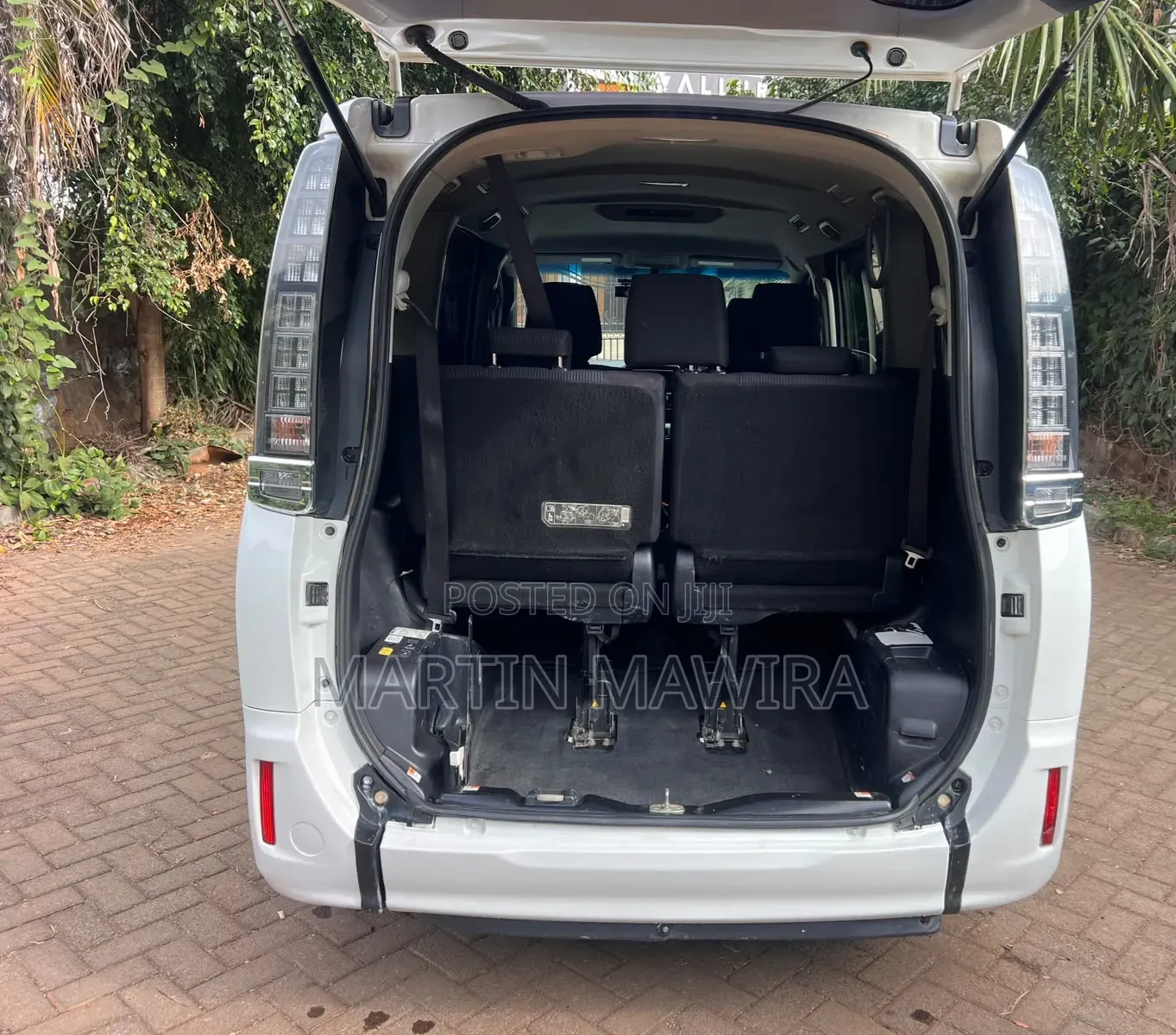 Toyota Voxy 2016 White