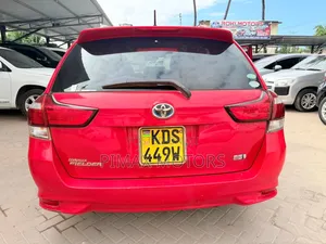 Toyota Corolla Fielder 2017 Red