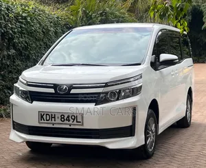 Toyota Voxy 2016 White