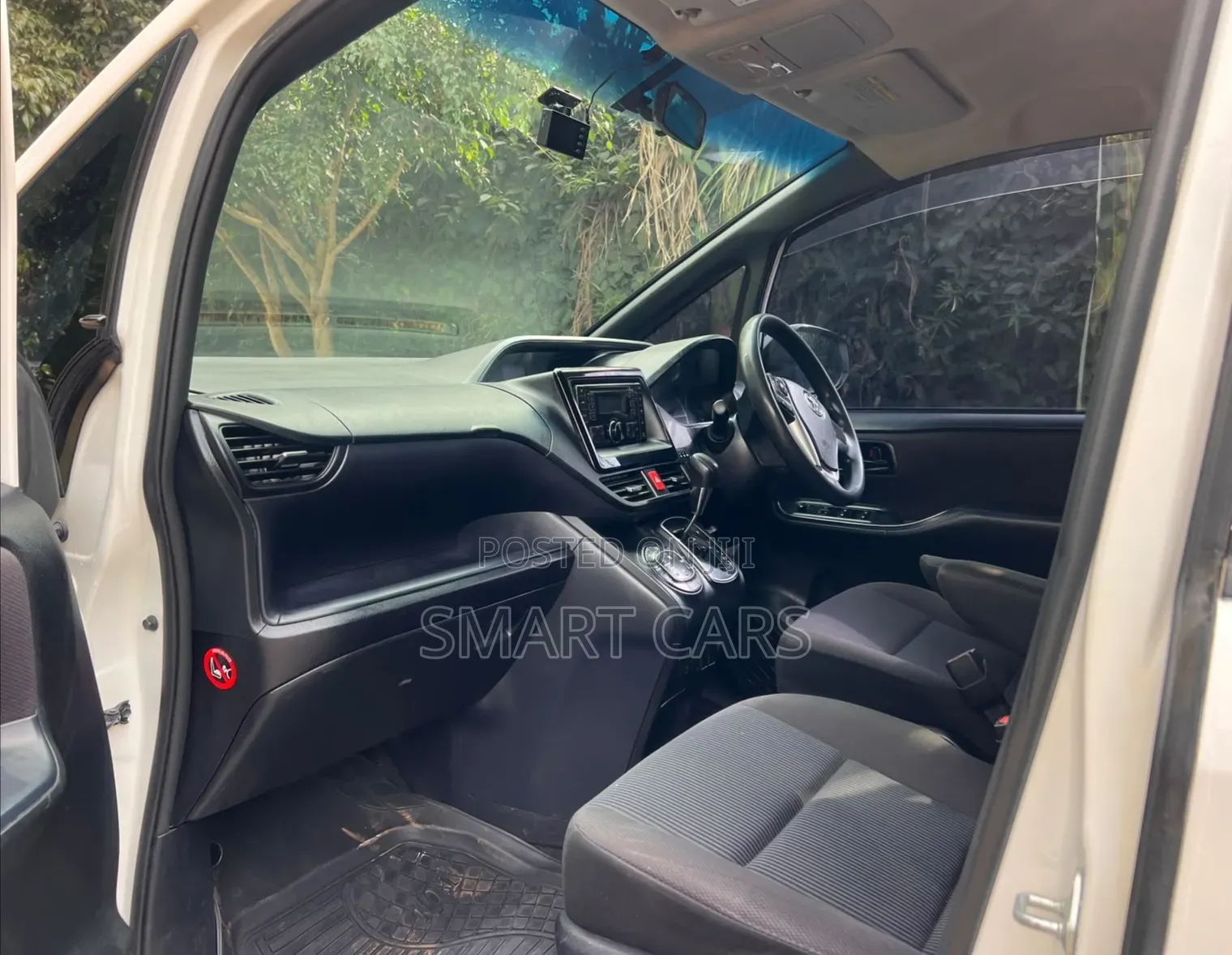 Toyota Voxy 2016 White