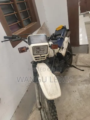 Yamaha DT175 2011