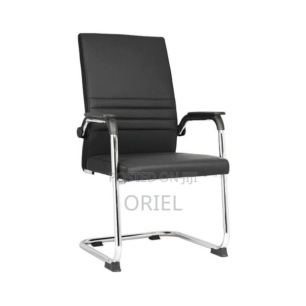 Office Chair : Visitor Waiting Leather Padded Chair. - thumbnail 6