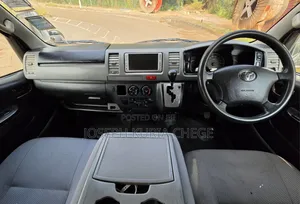 Toyota HiAce 2008 Silver