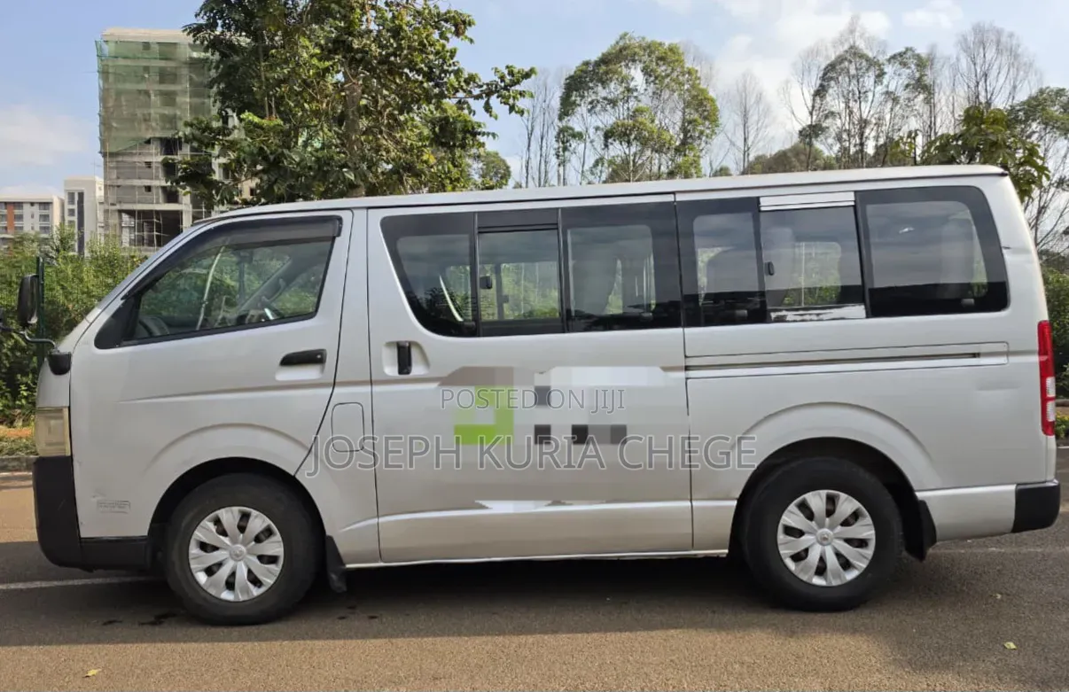 Toyota HiAce 2008 Silver