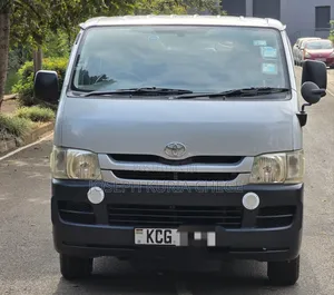 Toyota HiAce 2008 Silver