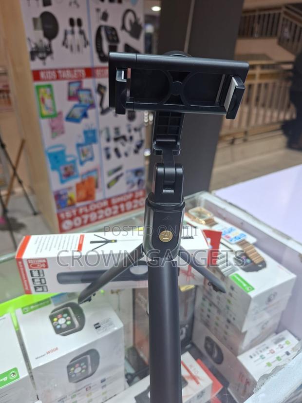 Wireless Selfie Stick for iPhone Android Smartphones - thumbnail 2