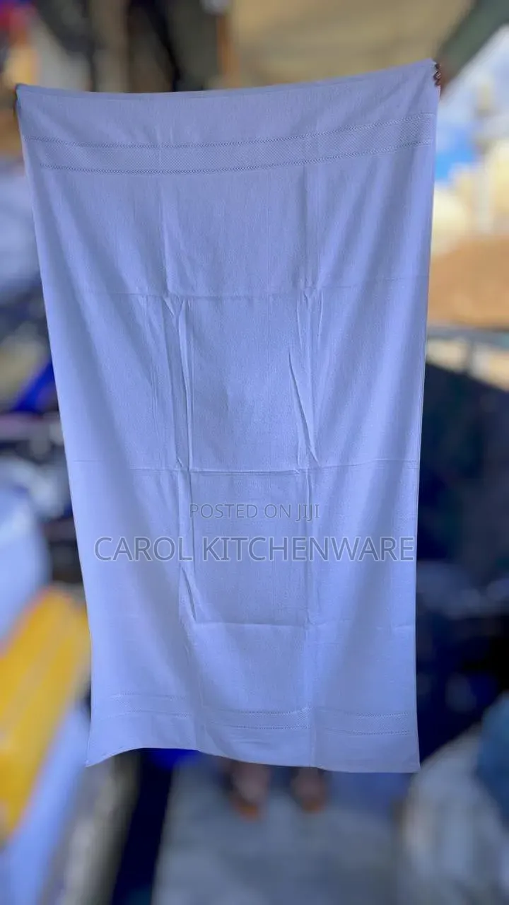 White Bathing Towel/ Royal White Towel