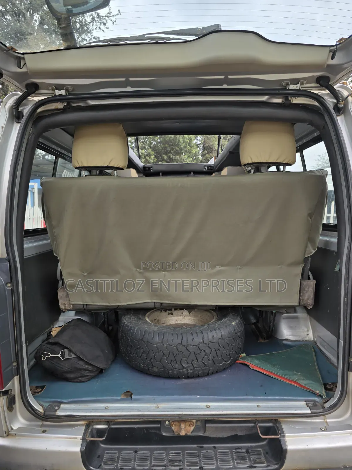 Toyota HiAce 2016 Silver