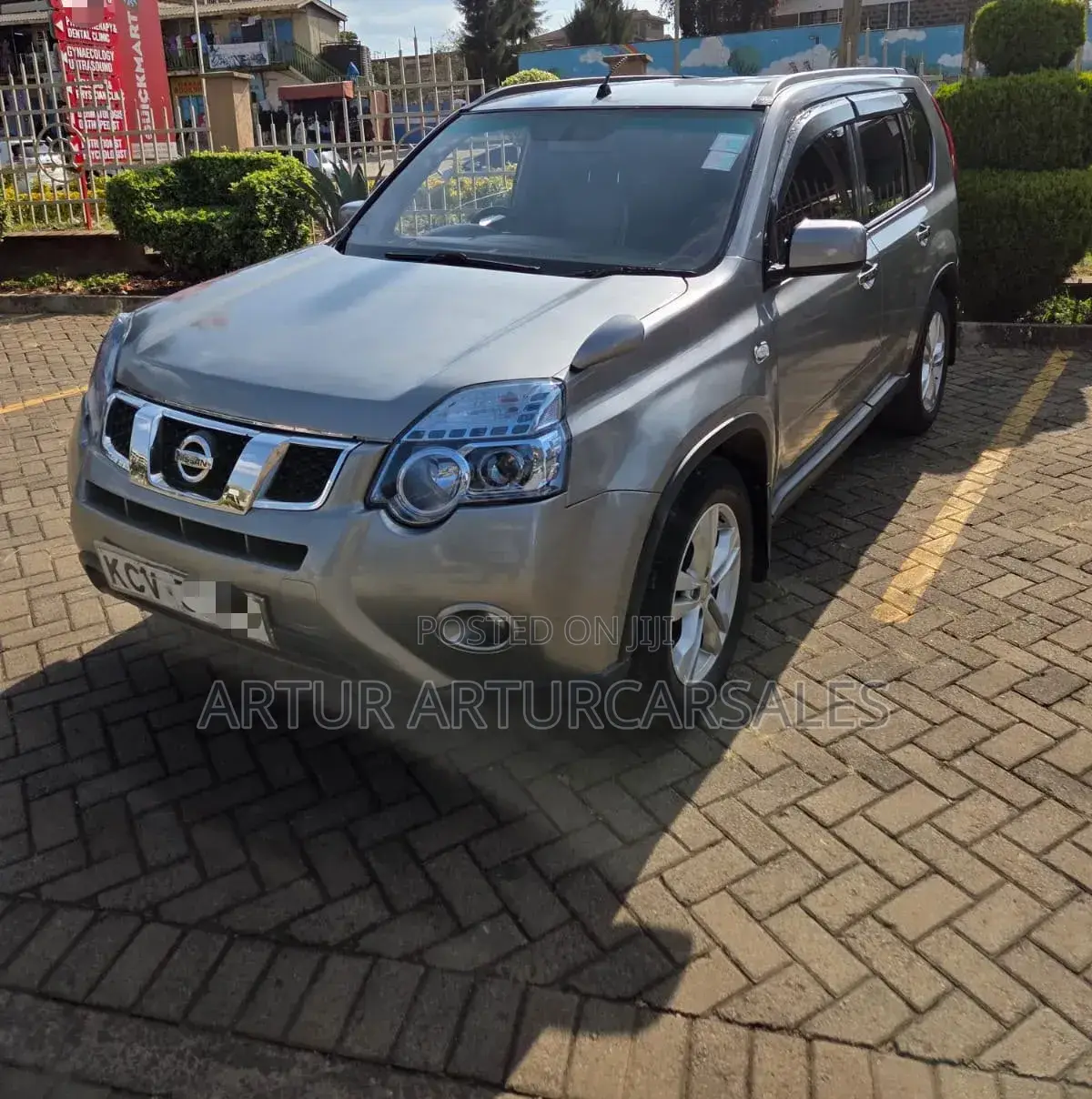 Nissan X-Trail 2011 Silver