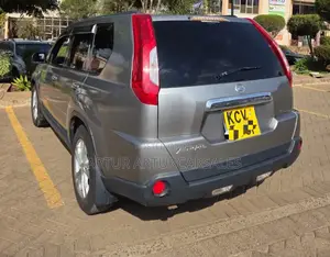 Nissan X-Trail 2011 Silver