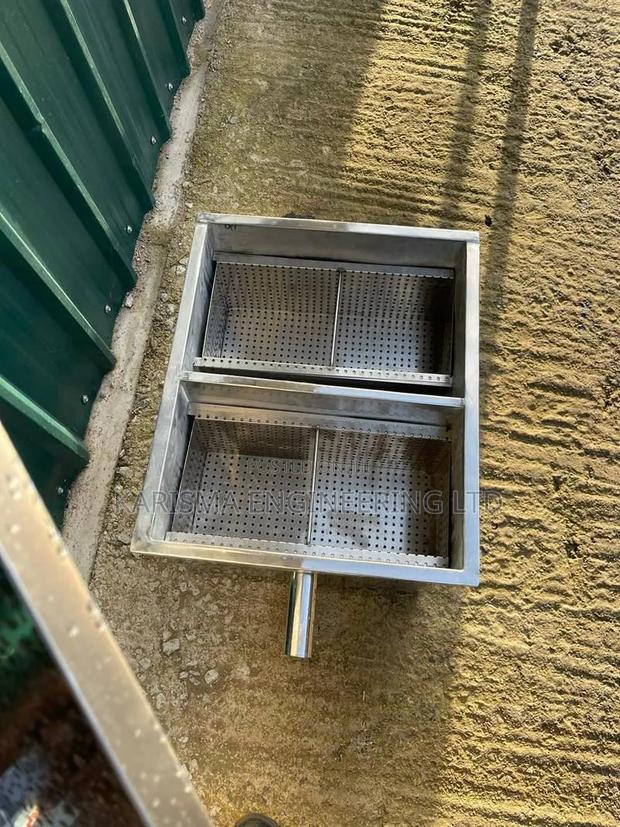 Commercial-Grade Stainless Steel Grease Trap