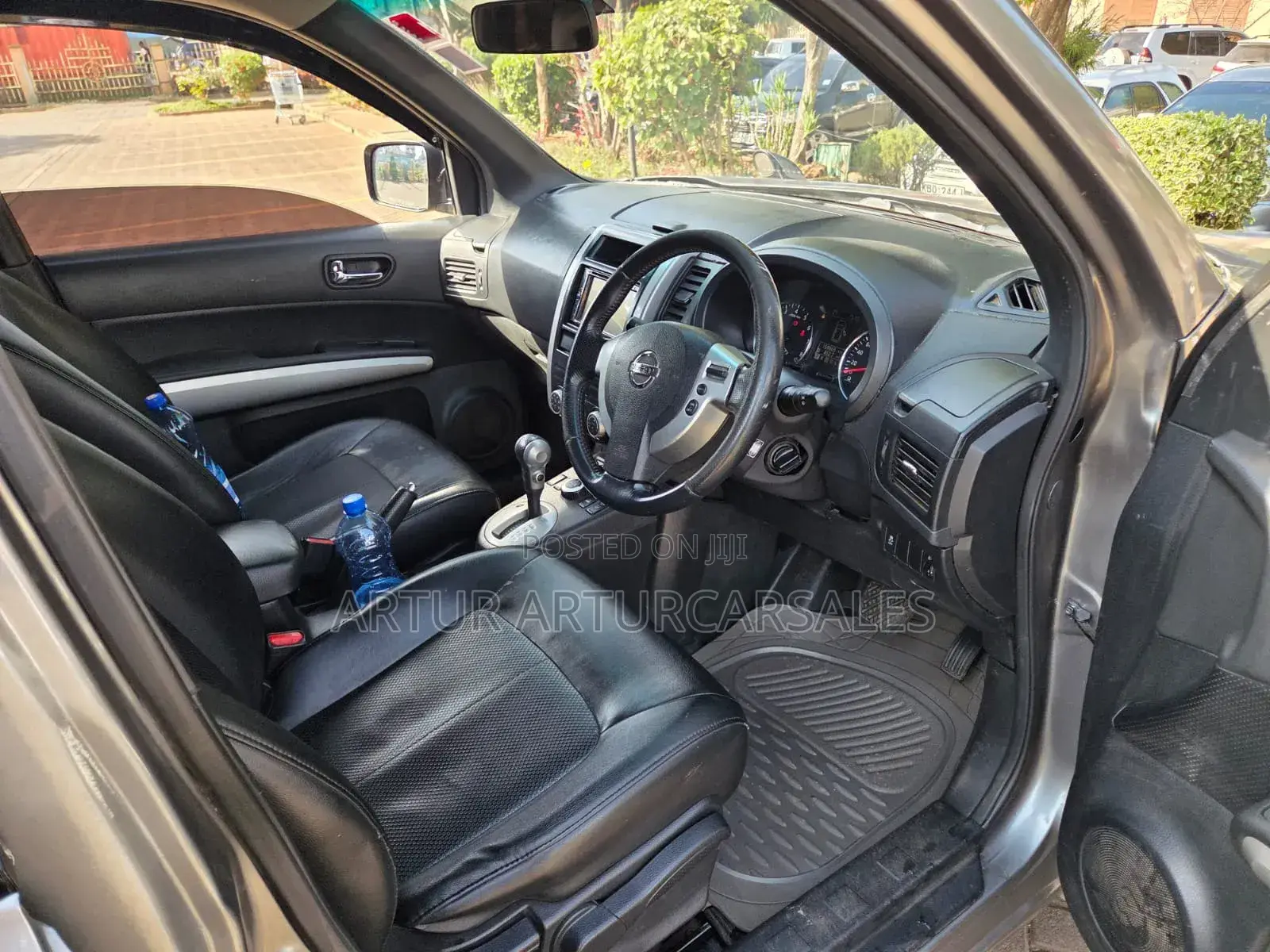 Nissan X-Trail 2011 Silver