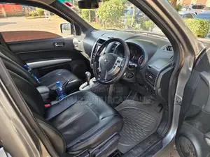 Nissan X-Trail 2011 Silver