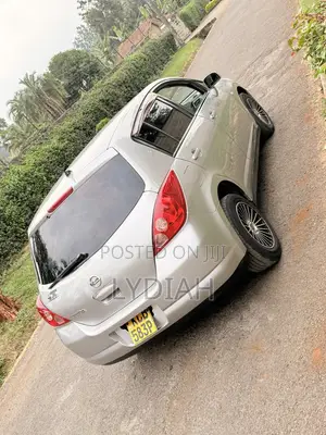 Nissan Tiida 2008 Silver