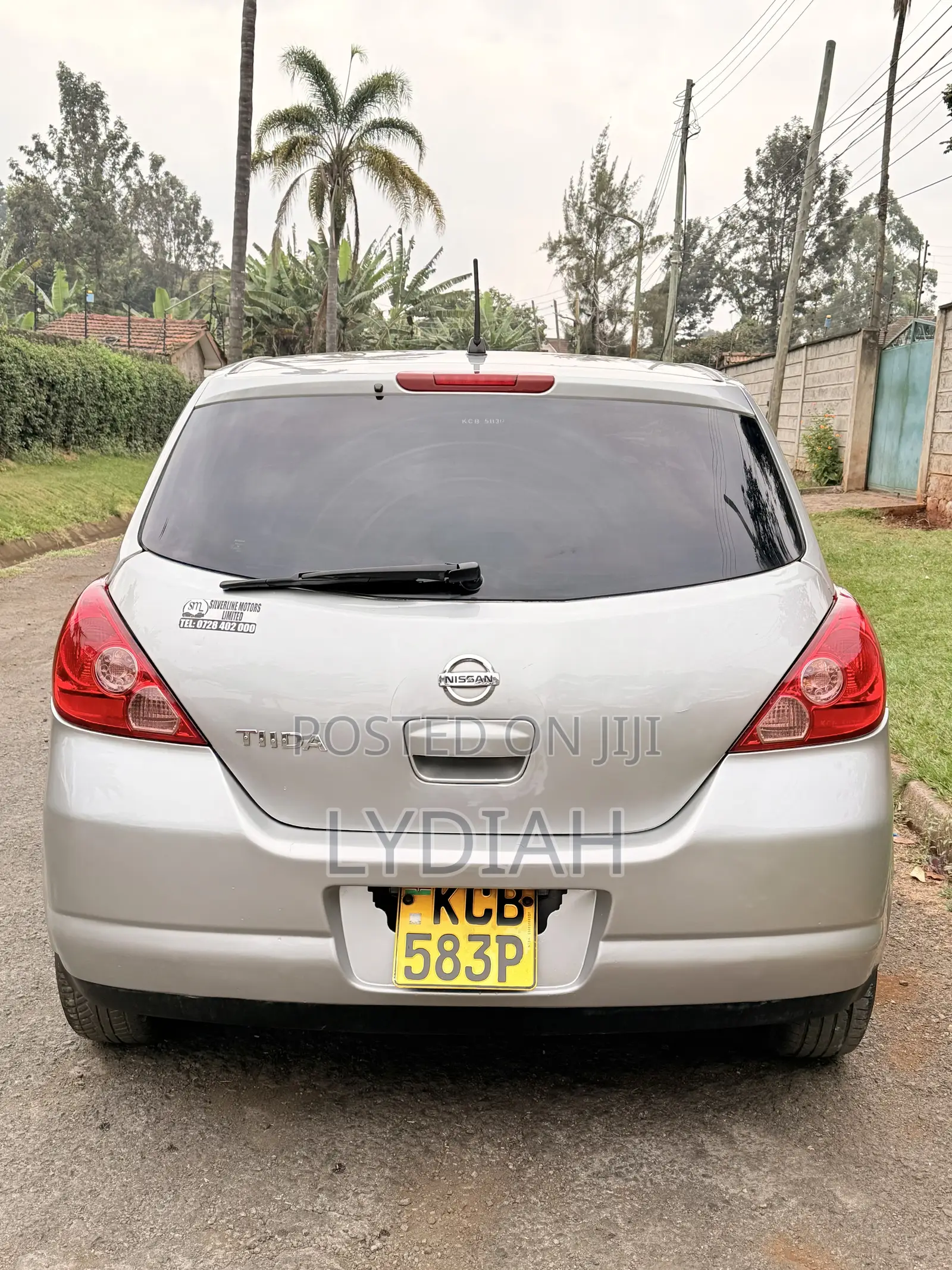 Nissan Tiida 2008 Silver