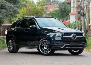 Mercedes-Benz GLE-Class GLE 300d 4MATIC 2020 Green