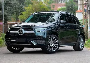 Mercedes-Benz GLE-Class GLE 300d 4MATIC 2020 Green