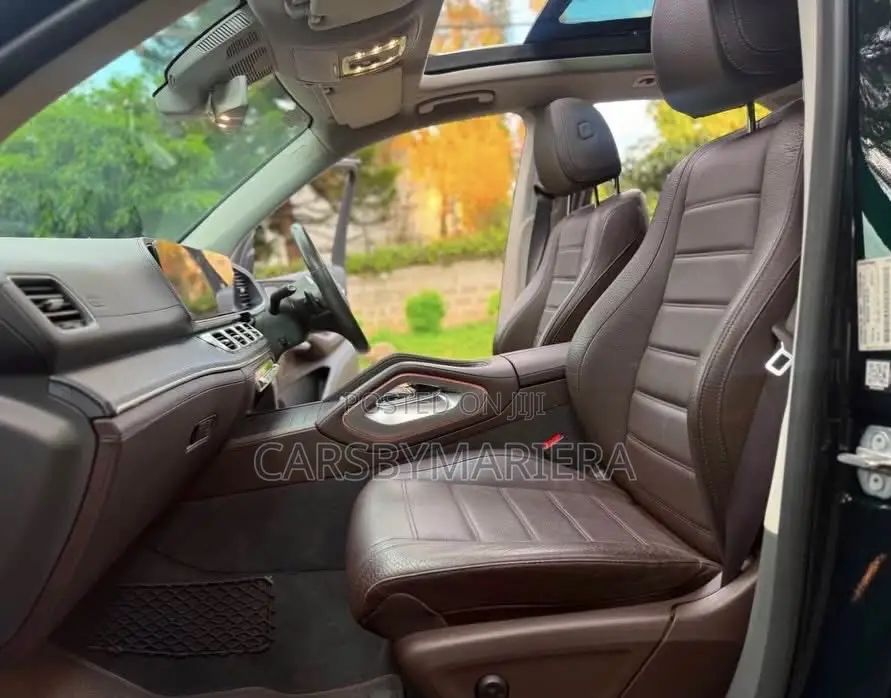 Mercedes-Benz GLE-Class GLE 300d 4MATIC 2020 Green