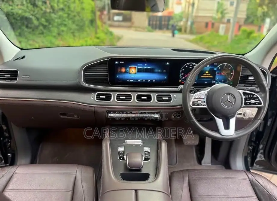 Mercedes-Benz GLE-Class GLE 300d 4MATIC 2020 Green