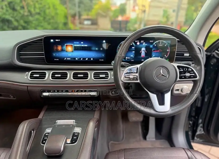 Mercedes-Benz GLE-Class GLE 300d 4MATIC 2020 Green