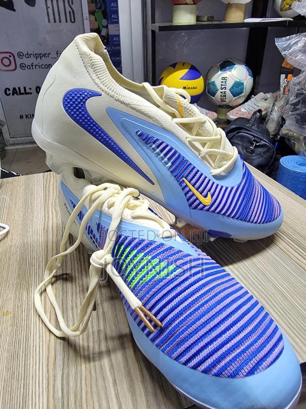 Phantom Football Boots