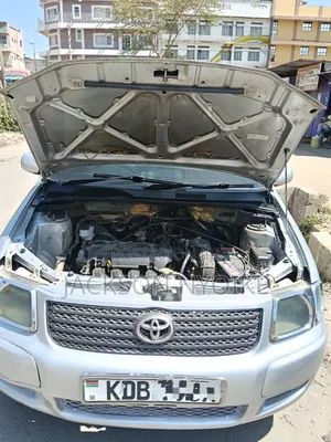Toyota Succeed 2015 Silver