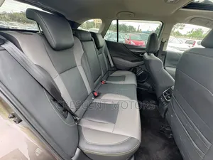 Subaru Outback 2022 Brown