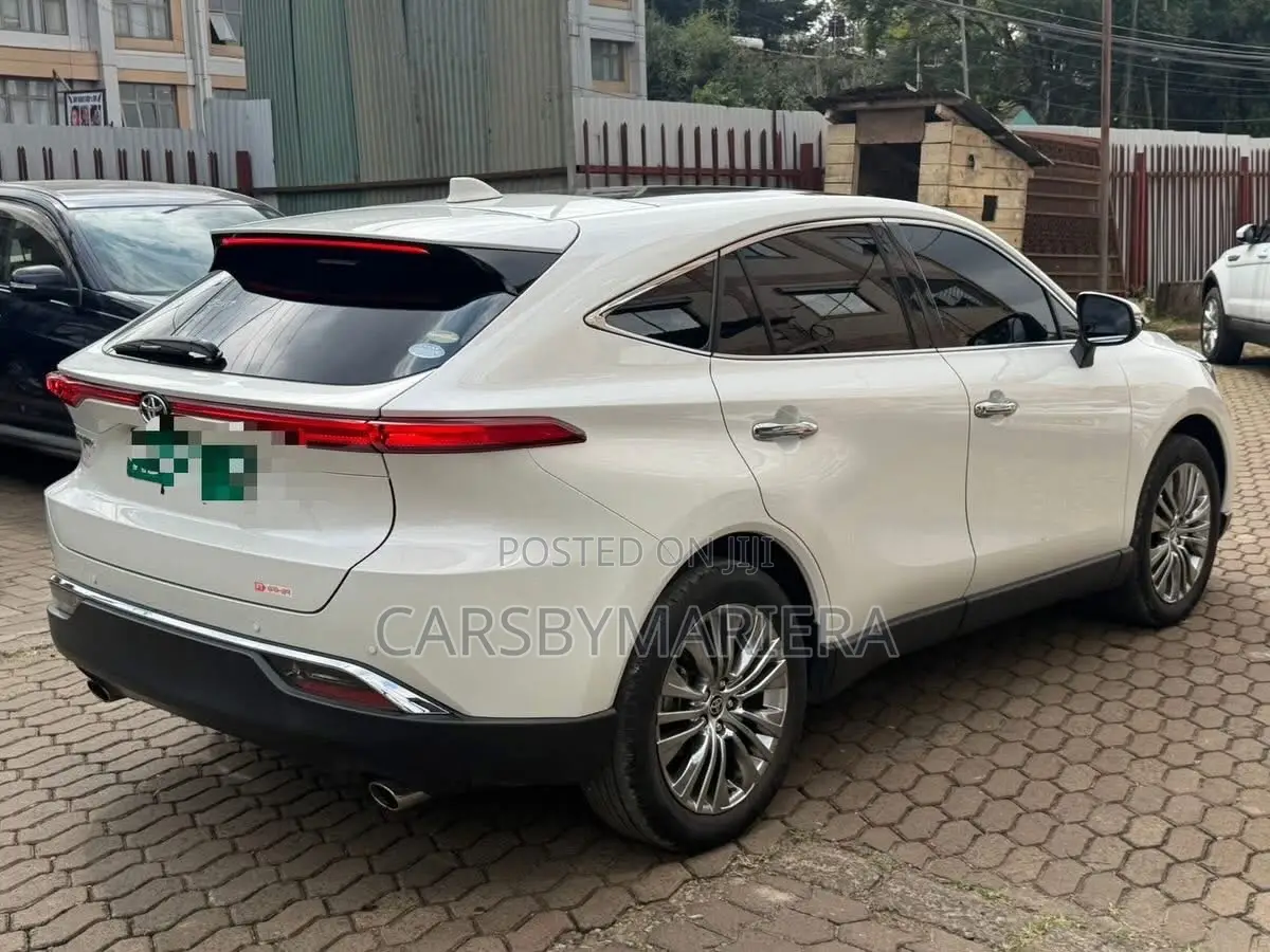Toyota Harrier 2.0 2020 White