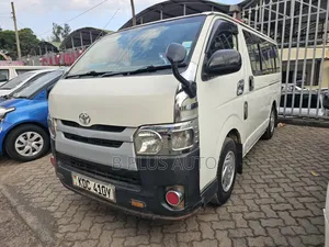 Toyota HiAce 2015 White