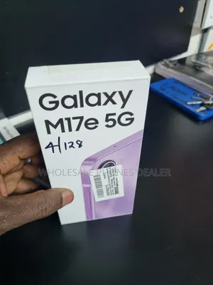 New Samsung Galaxy M17 5G 128 GB Purple