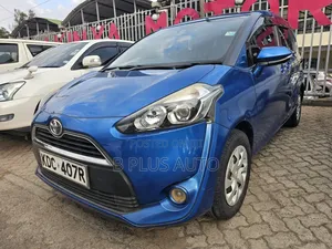 Toyota Sienta 2014 Blue